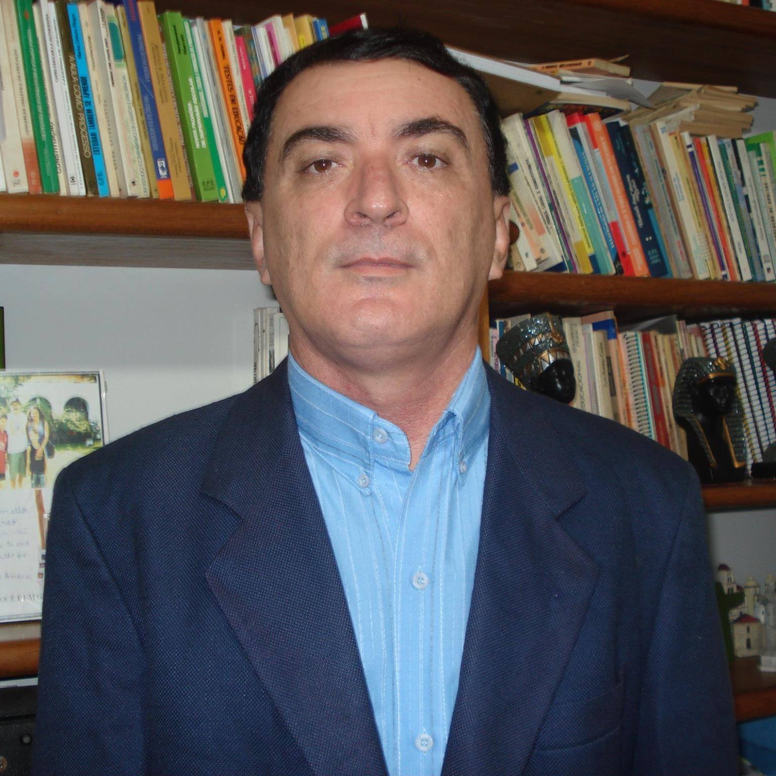 You are currently viewing Cadeira 13 – Antonio Amorim